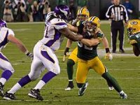 Phil_Loadholt,_Clay_Matthews.jpg