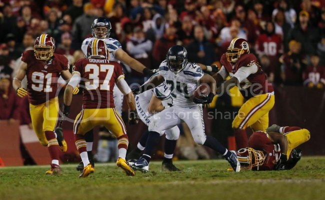 SeahawksredskinsLynch zps28cc98b9