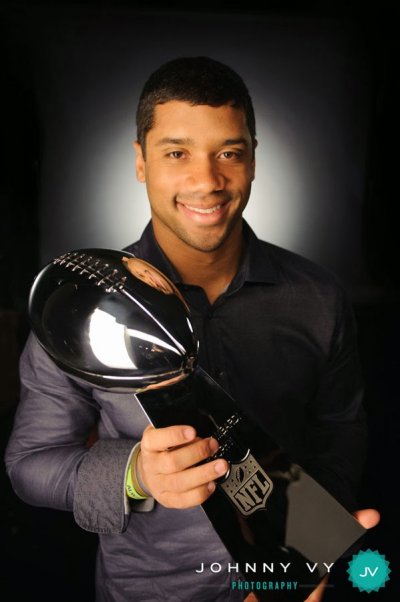 Russell Wilson Lombardi Trophy 003