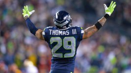 nfl_u_thomas01jr_1296x729.jpg