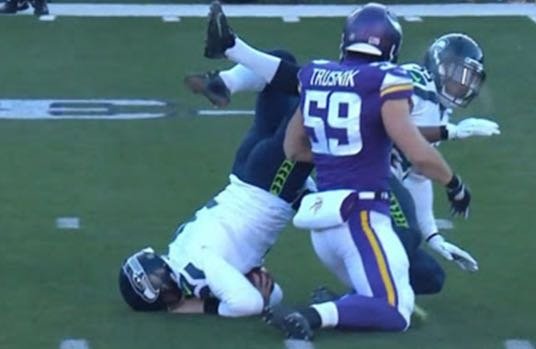 Jon Ryan face plant