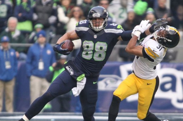 Graham provides healthy option for Russell Wilson
