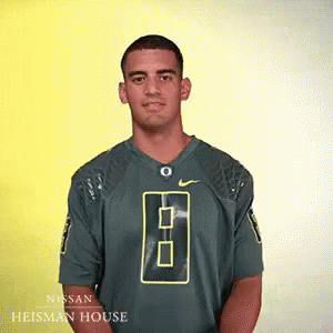 Mariota20laughing20gif