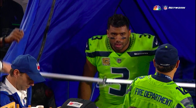 Russell wilson tent concussion seahawks