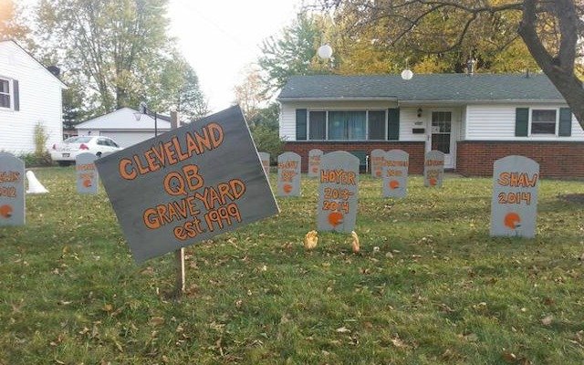 Browns QB graveyard 10 26 15