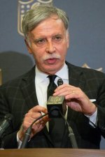 stan-kroenke-6-600x900.jpg