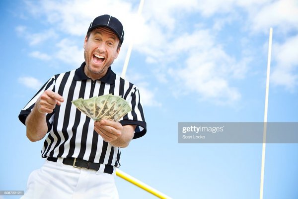 Referee ref with money fan picture id508722121